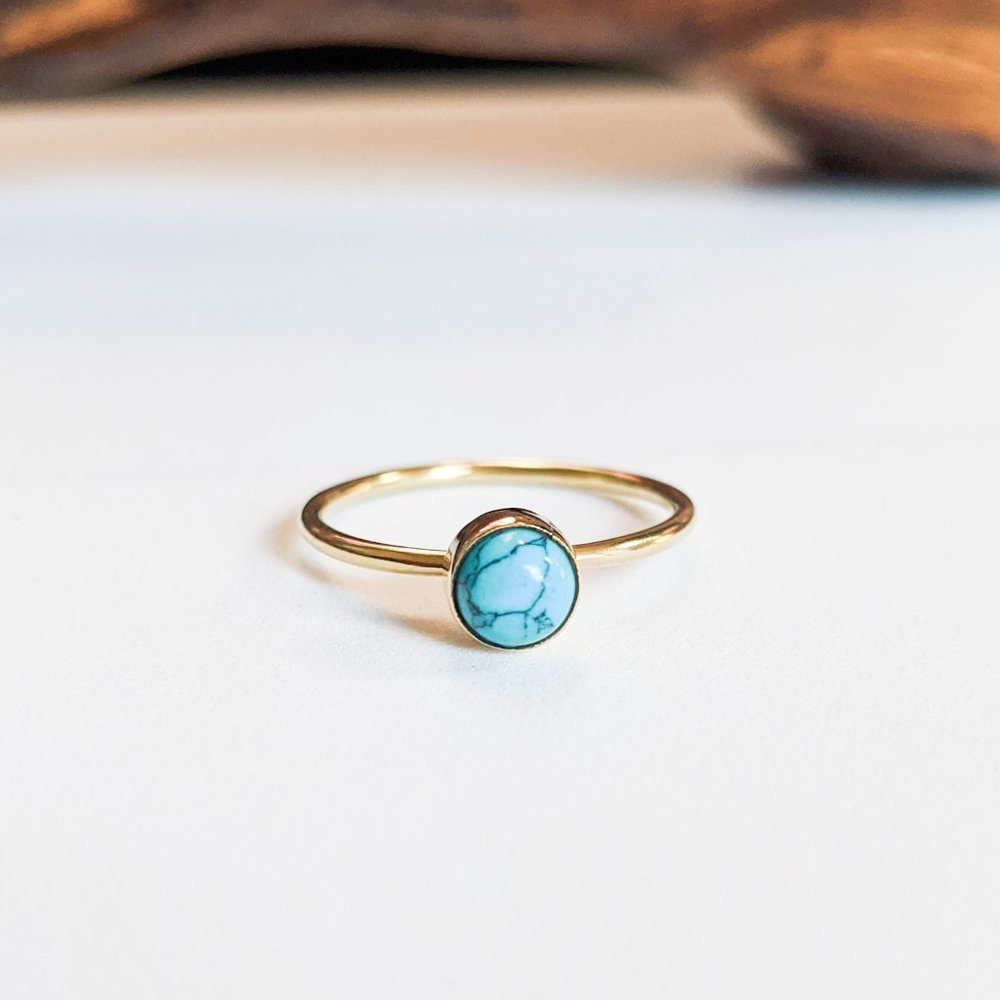 NWT Baizaar Round Turquoise Cabochon Stacking Ring, Size 6.75